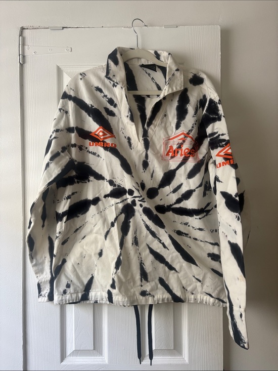 Umbro Other - Umbro Tie-Dye Pullover with Orange Logos